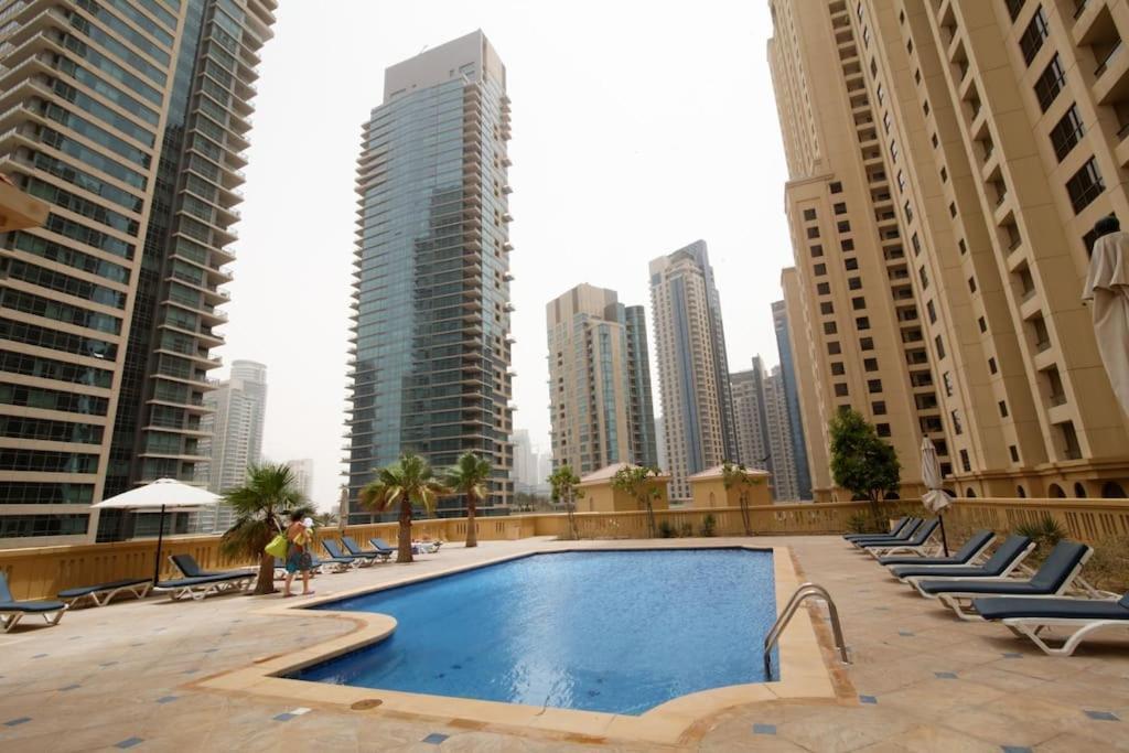 2br Jumeirah Front * Dubai